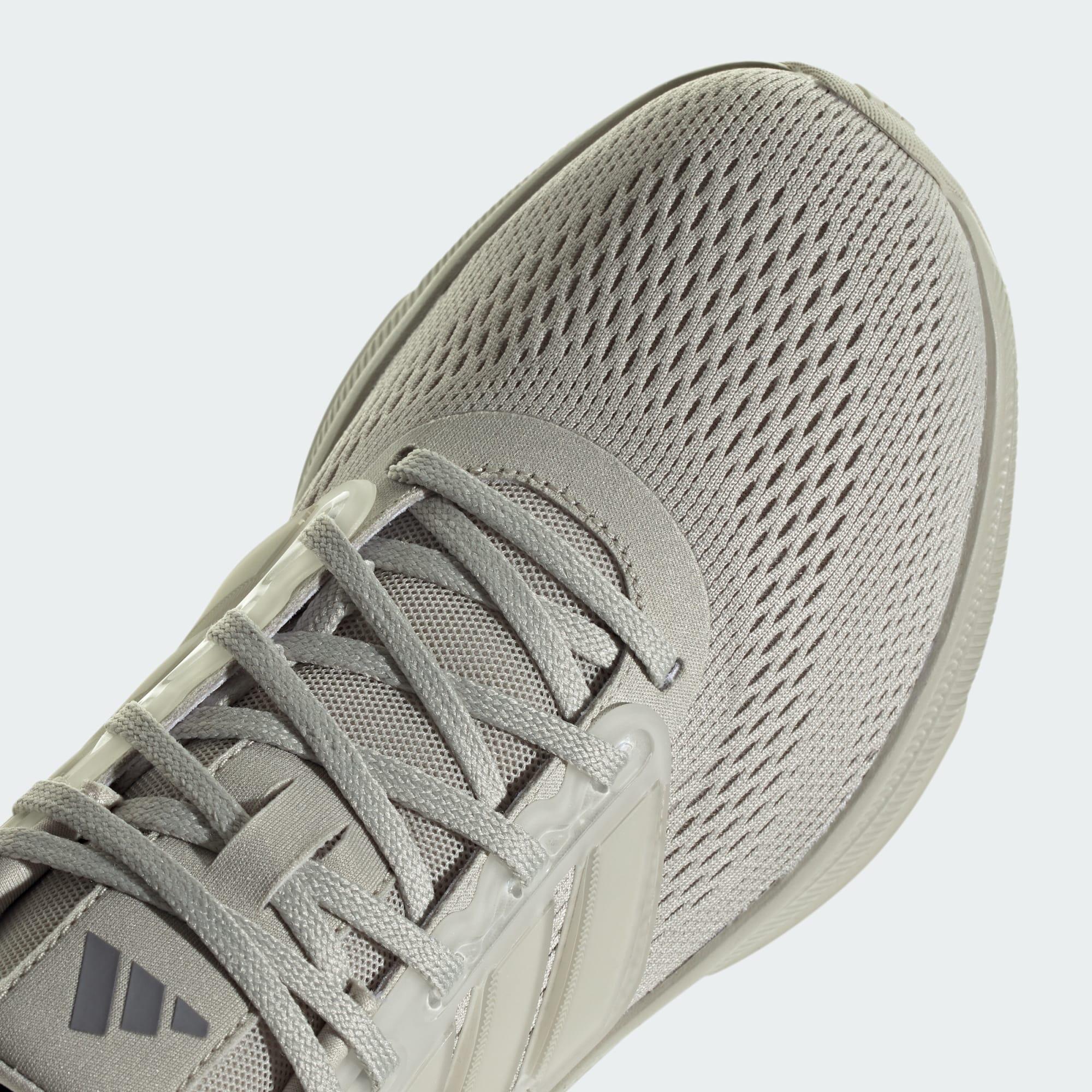 Zapatilla Ultrabounce 6/7