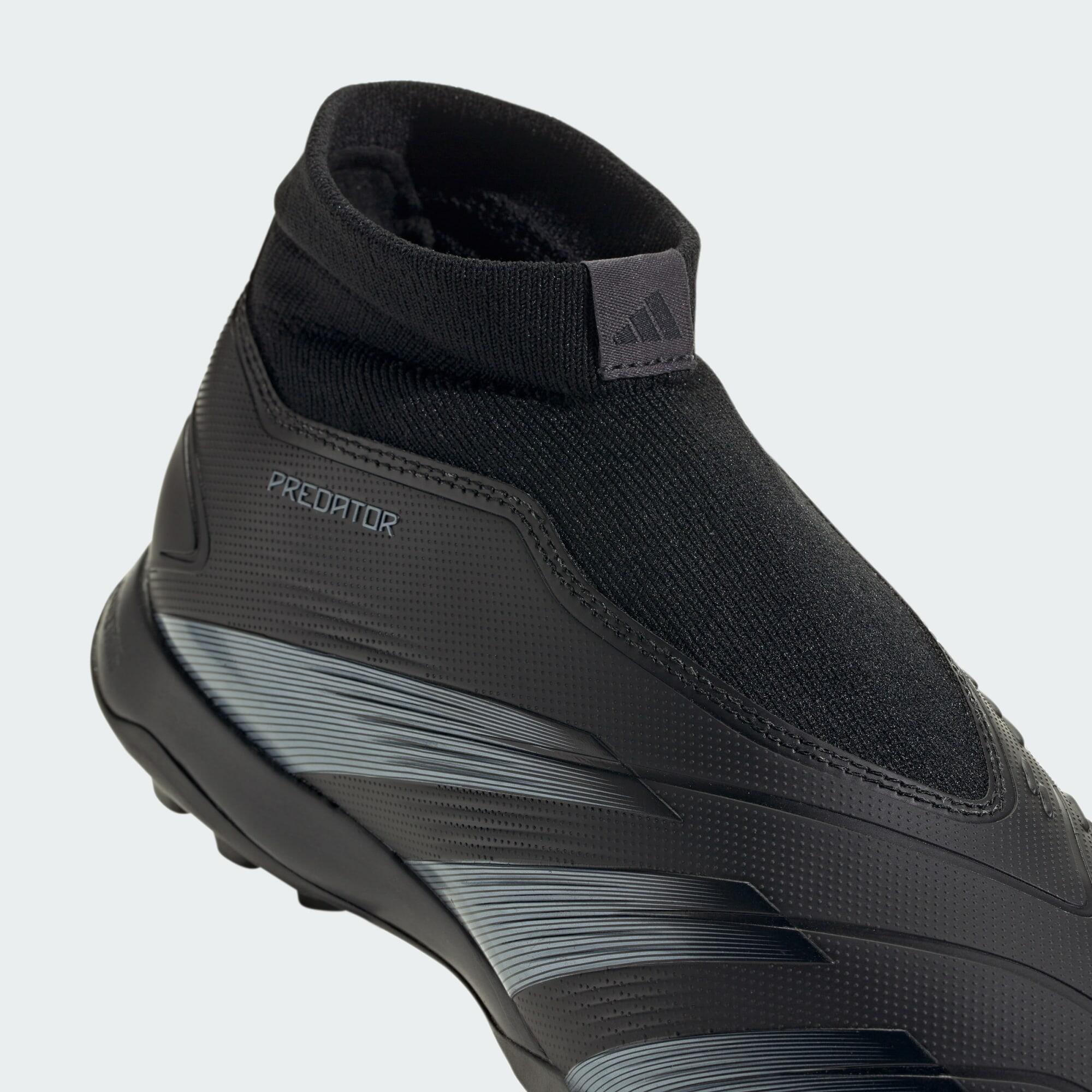 Predator 24 League Laceless Turf Boots 6/7