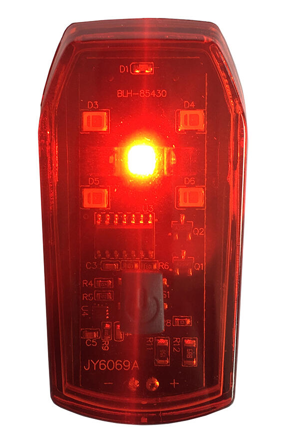 Feu arrière à LED avec fonction de feu stop 3/3