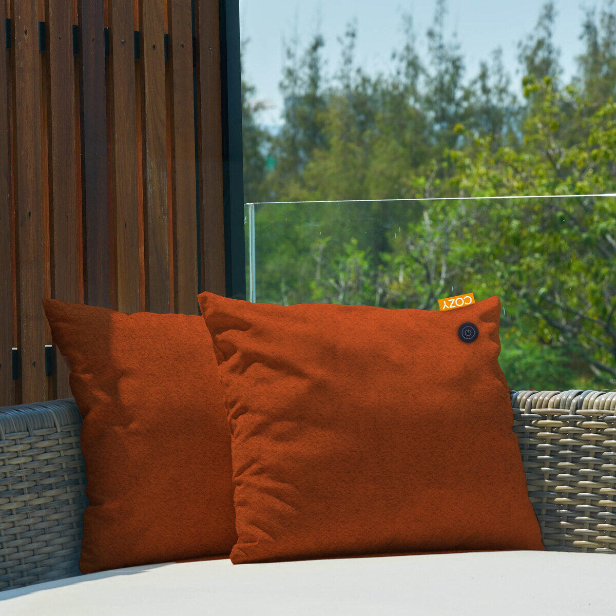 Cozy Heated Cushion UNA (45cm x 45cm) - Studio Orange 3/4