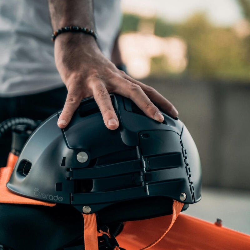 Casque pliable Plixi bleu pour vélo ou trottinette