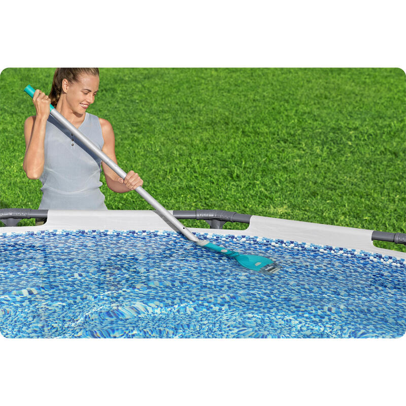 Aspirator AquaTech Bestway, lungime 150 cm, 8 baterii AA (nu sunt incluse)