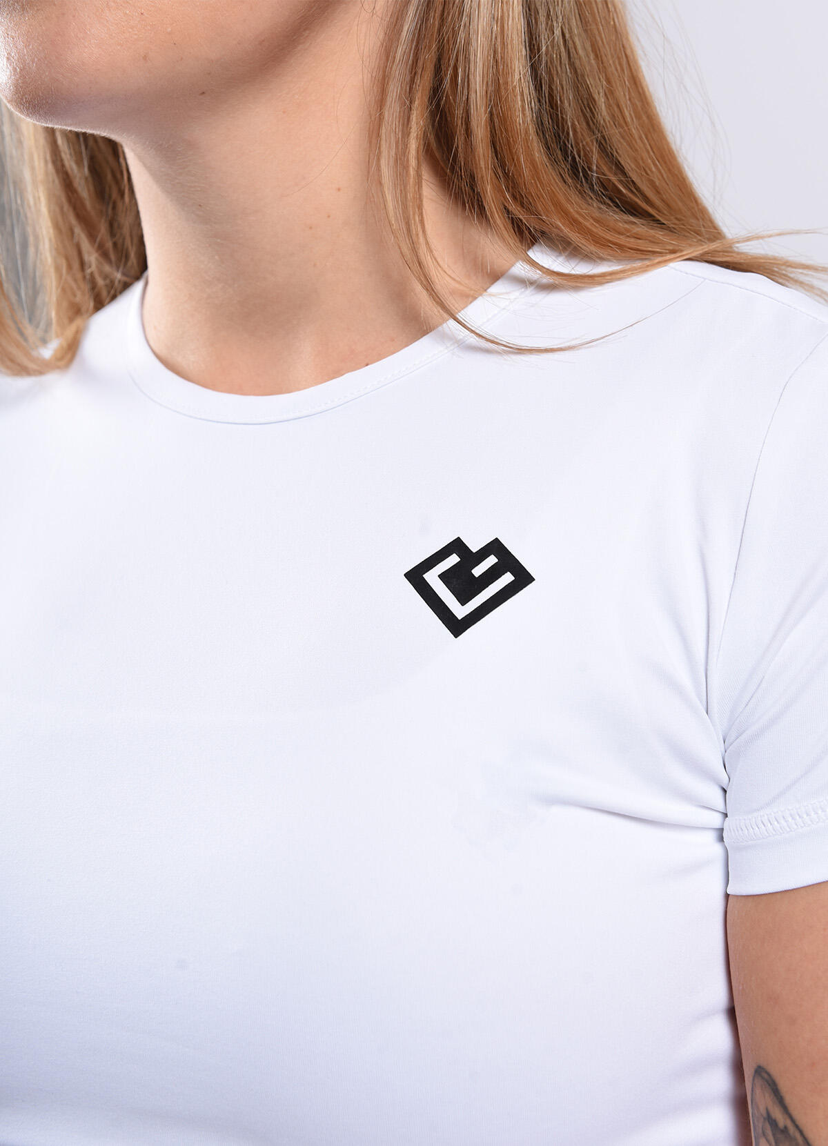 T-shirt Glow Mulher Loven 2/3