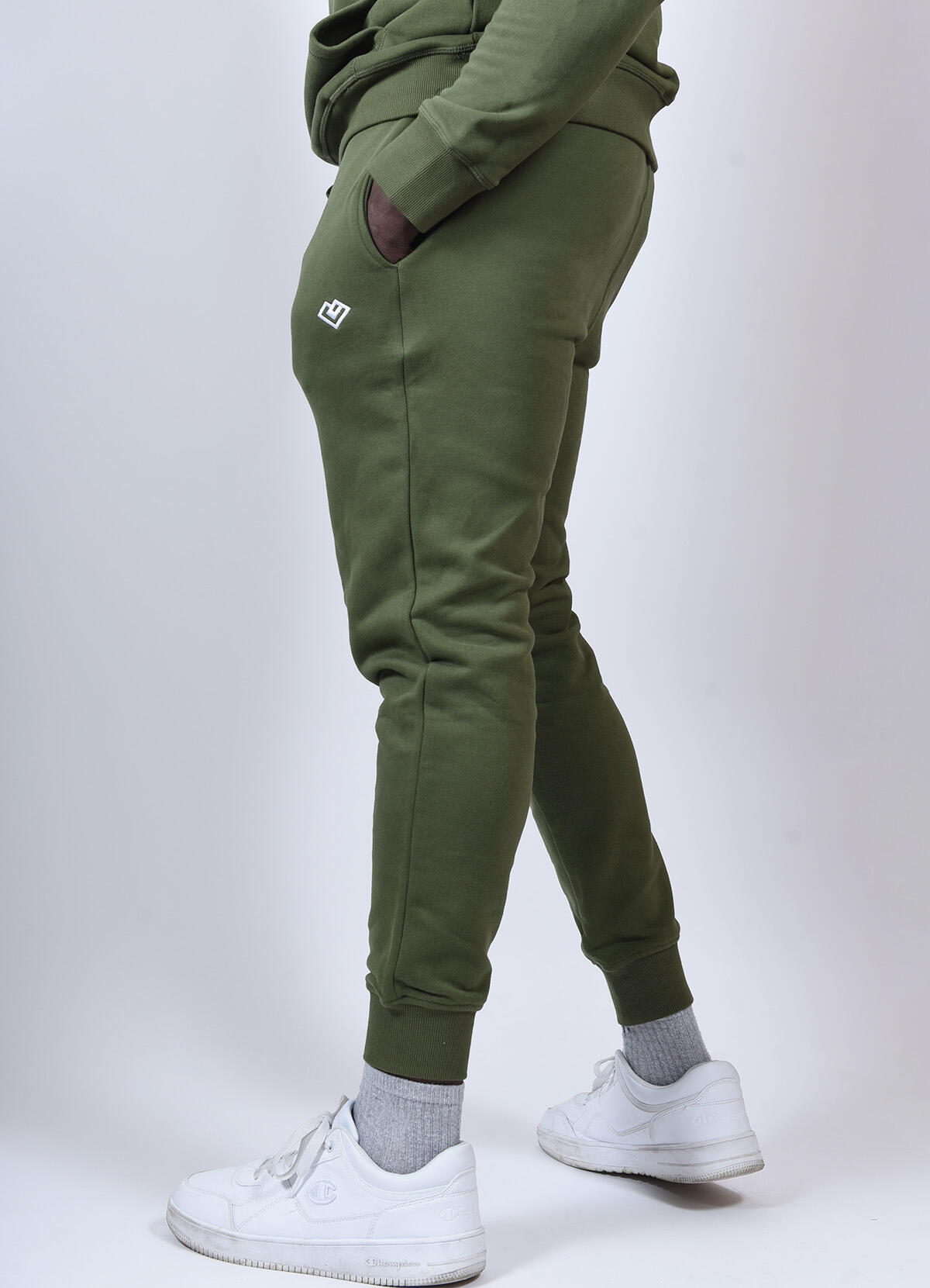 Jogger Loven para hombre, de Essence 3/3