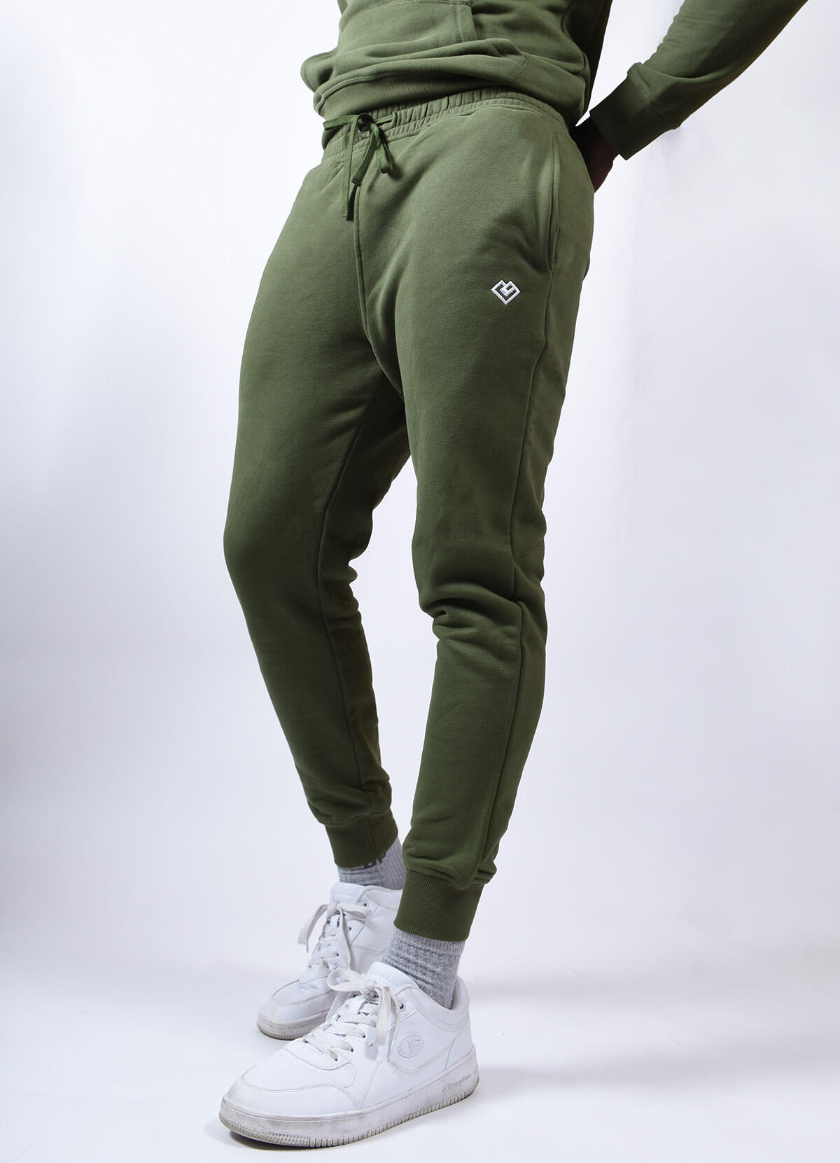 Jogger Loven para hombre, de Essence 2/3