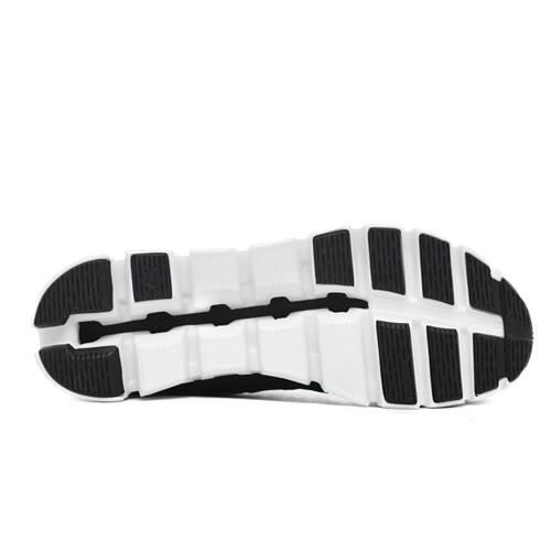 Chaussures de trail On Running Cloud 5 Noir/Blanc 4/5