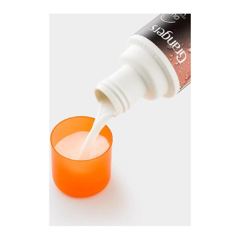 Set îmbrăcăminte Performance Wash Concentrate+Clothing Repel 2