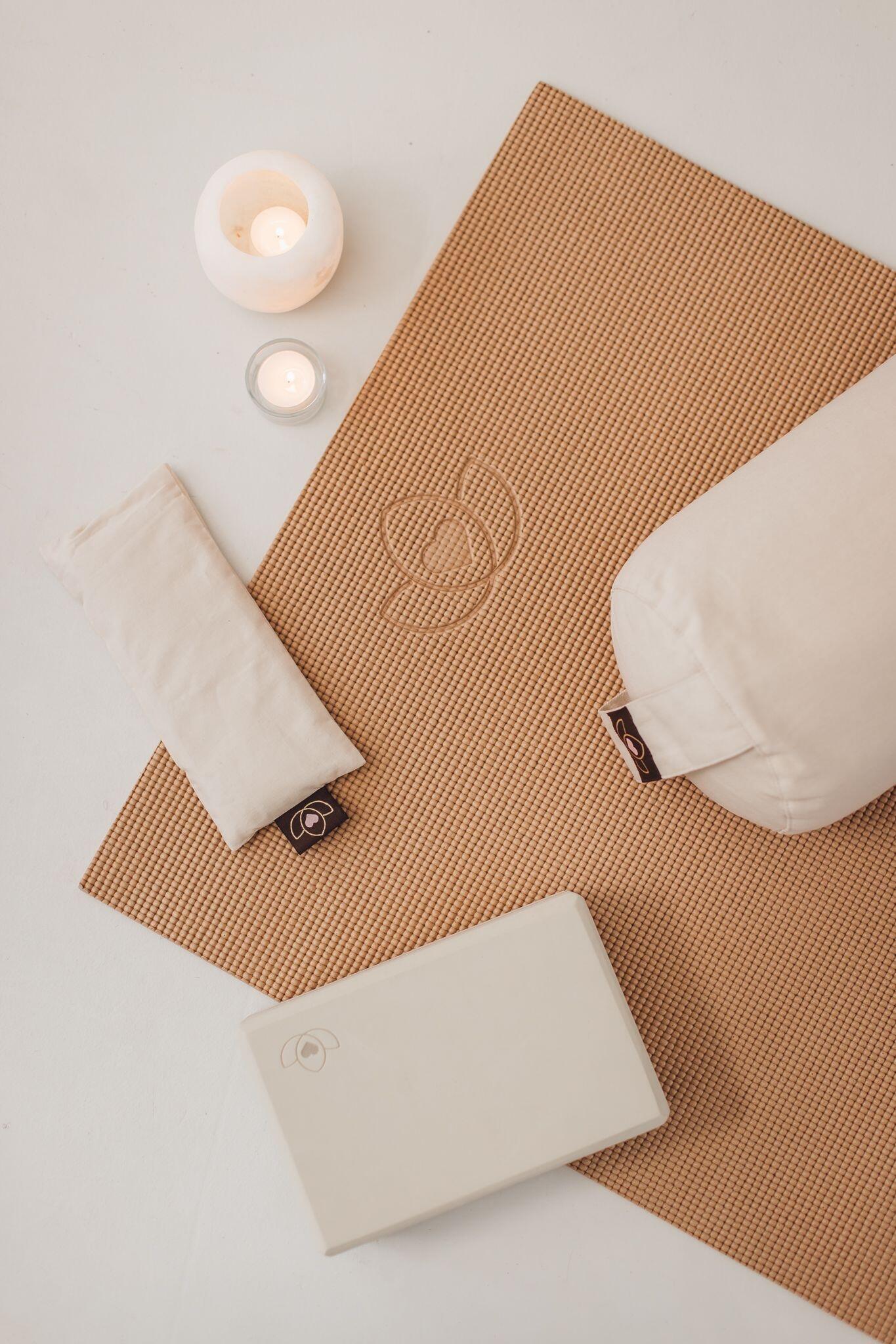 Lotus Oogkussen lavendel sand eco 5/5