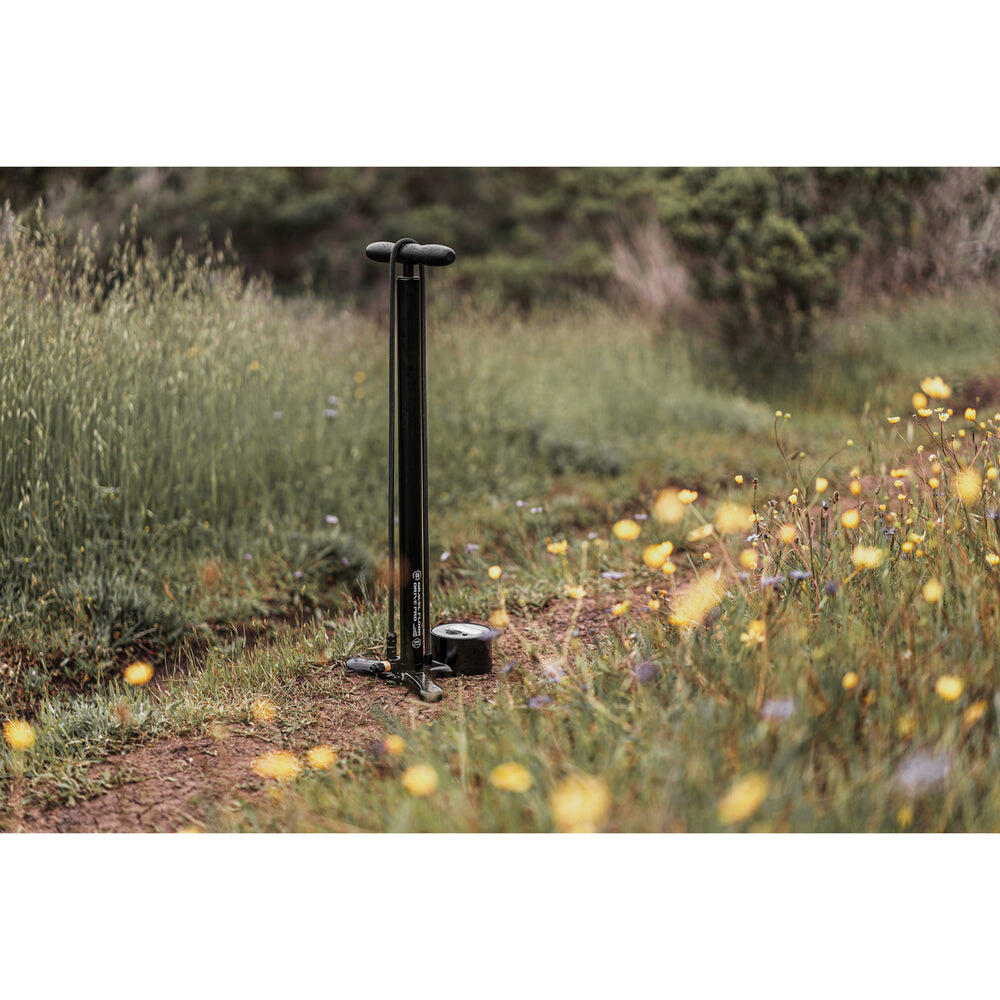 Lezyne Gravel Digital Drive Pro Gloss Black Cycle Pump 5/7