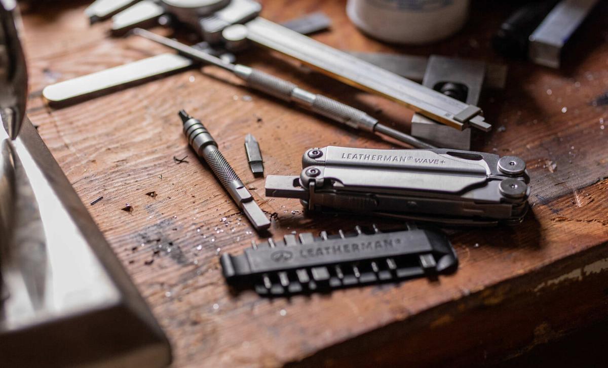 Pince Multifonctions Randonnée Camping Voile 18 Outils en 1 Wave+ LEATHERMAN 5/7