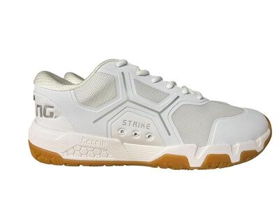Indoor schoenen salming strike