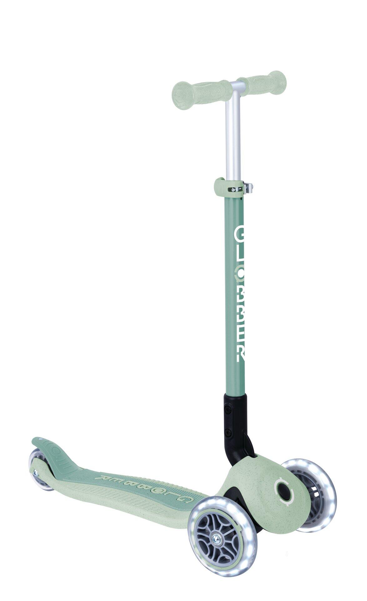 Globber Primo ECO foldable lights step in Pistachio 2/7