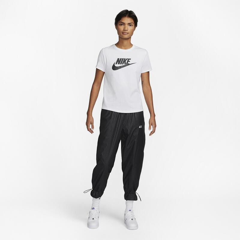 T-shirt donna nike sportswear essentials bianca in cotone