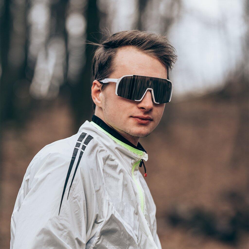 Uniwersalne sportowe okulary przeciwsłoneczne z polaryzacją VIF One White 2/7