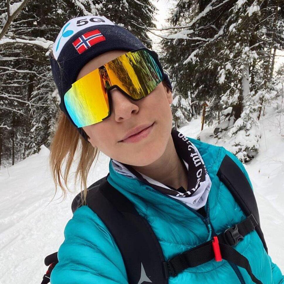 Uniwersalne sportowe okulary przeciwsłoneczne z polaryzacją VIF One Black