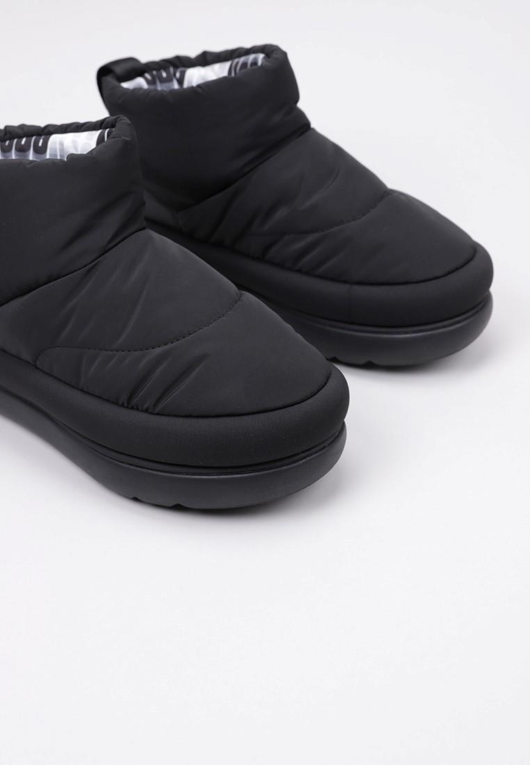 Sandale
Botte esquimau Baskets Femme UGG CLASSIC MAXI MINI Noi 3/5