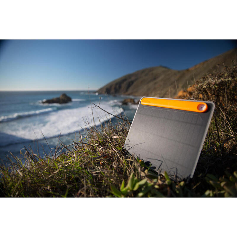 Panneau Solaire SolarPanel 5+ Randonnée - 5W  - Batterie intégrée 3200 mAh