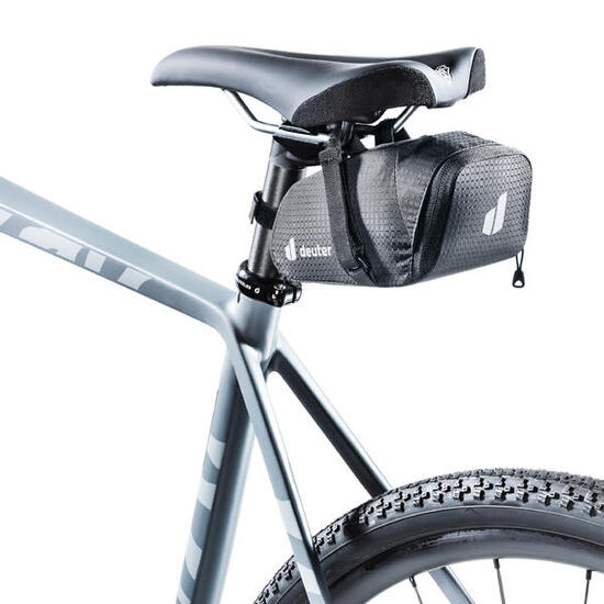 Deuter Bike Bag 0.8 Satteltasche schwarz kompakt 10x10x18 cm recycelt