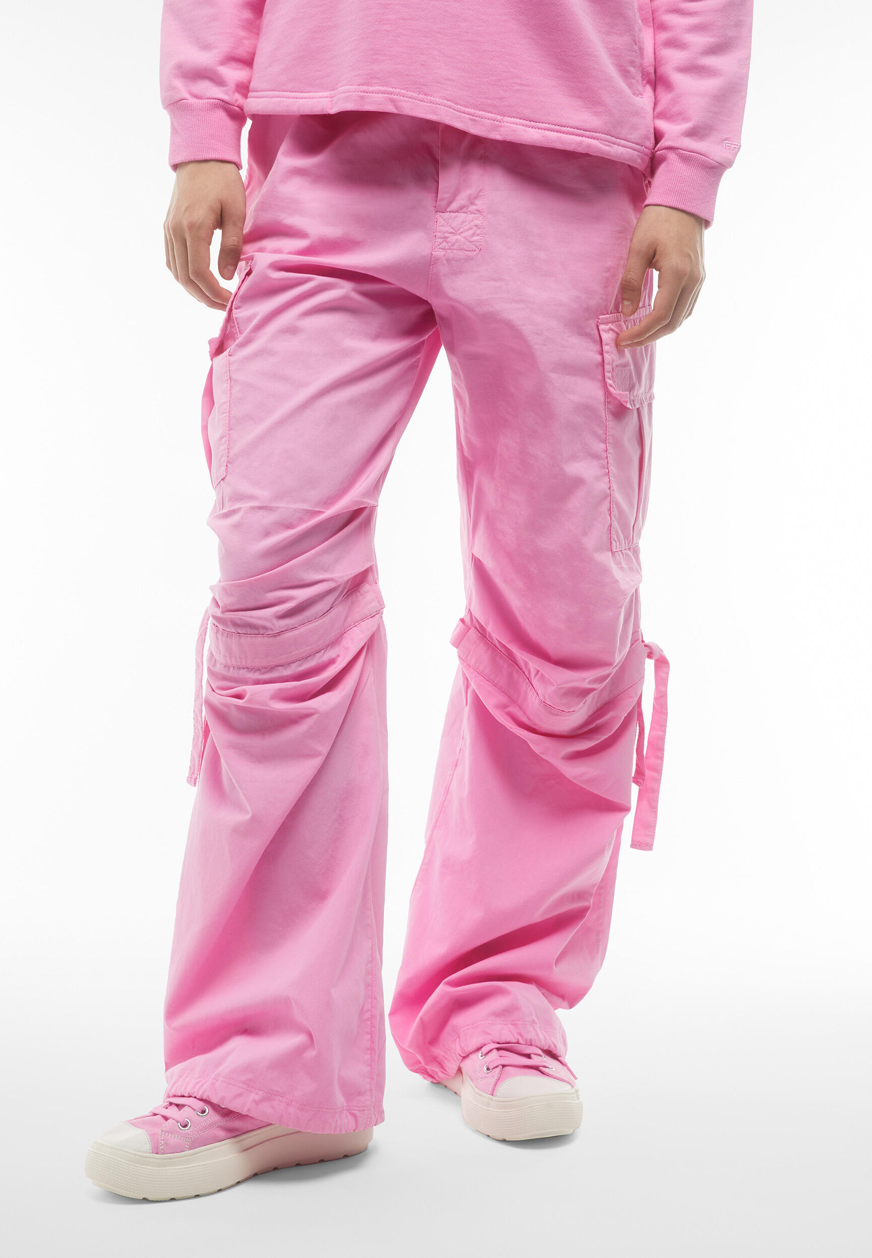 Pantaloni cargo da donna in tessuto popeline tinto capo 2/5