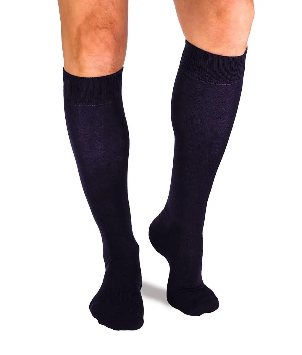Chaussettes fines longues 3/4 en laine bleu foncé 3/7