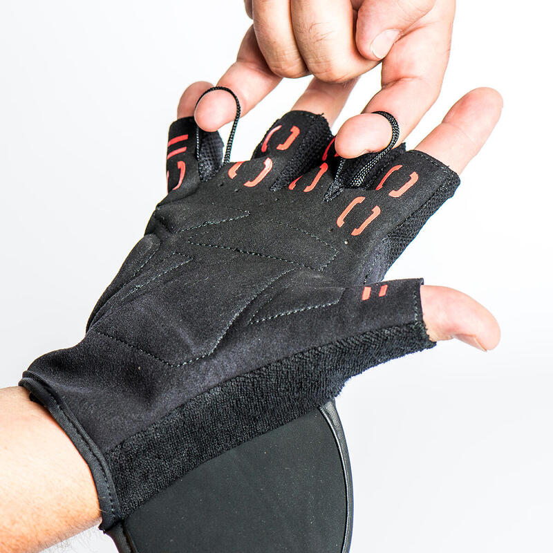 Gants musculation avec support poignet.