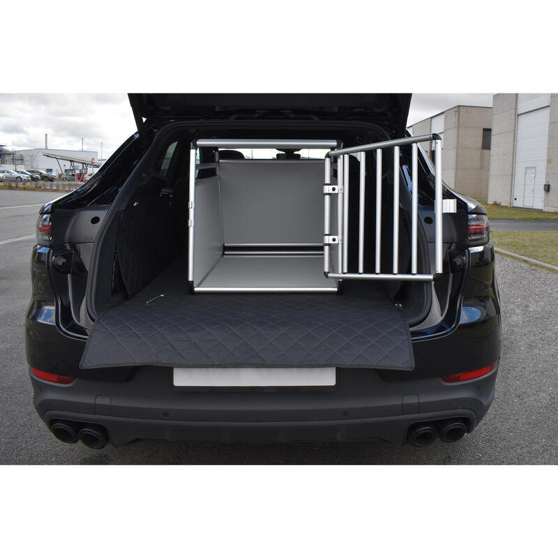 Cage de transport voiture pour chien tube alu rond taille medium 68x54x50