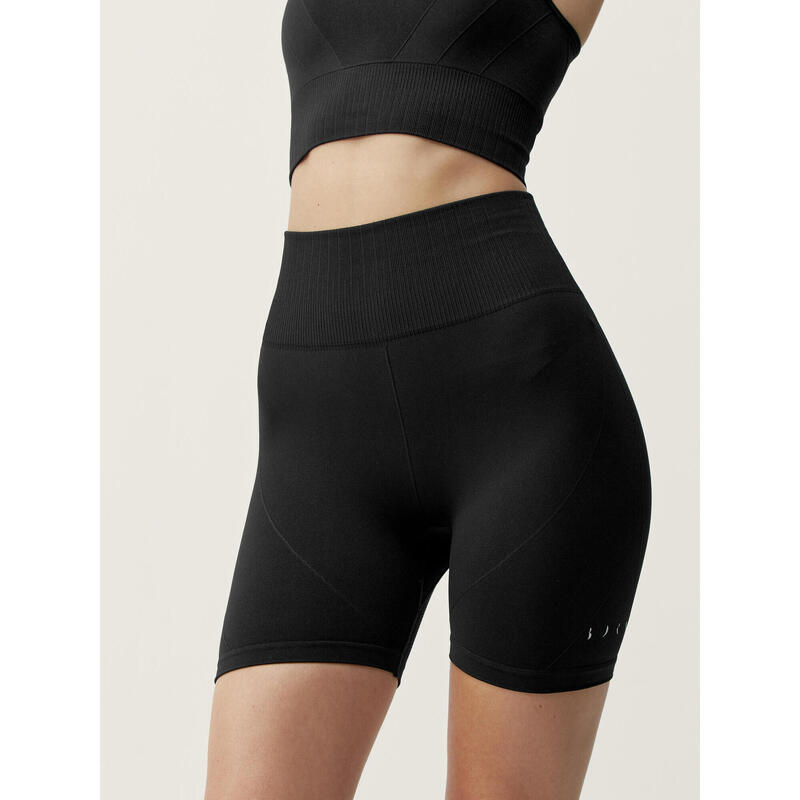 Short de sport femme Dana Born Living Yoga