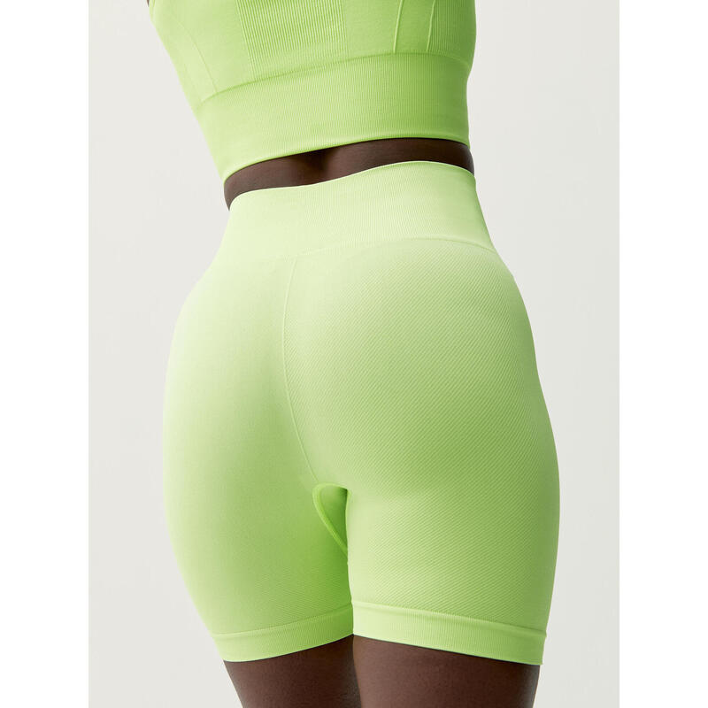 Urdhva Born Living Yoga Damen-Sportshorts