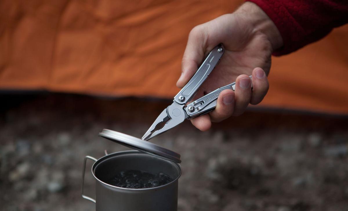 Pince Multifonctions Randonnée Camping Voile 14 Outils en 1 SIDEKICK LEATHERMAN 5/7