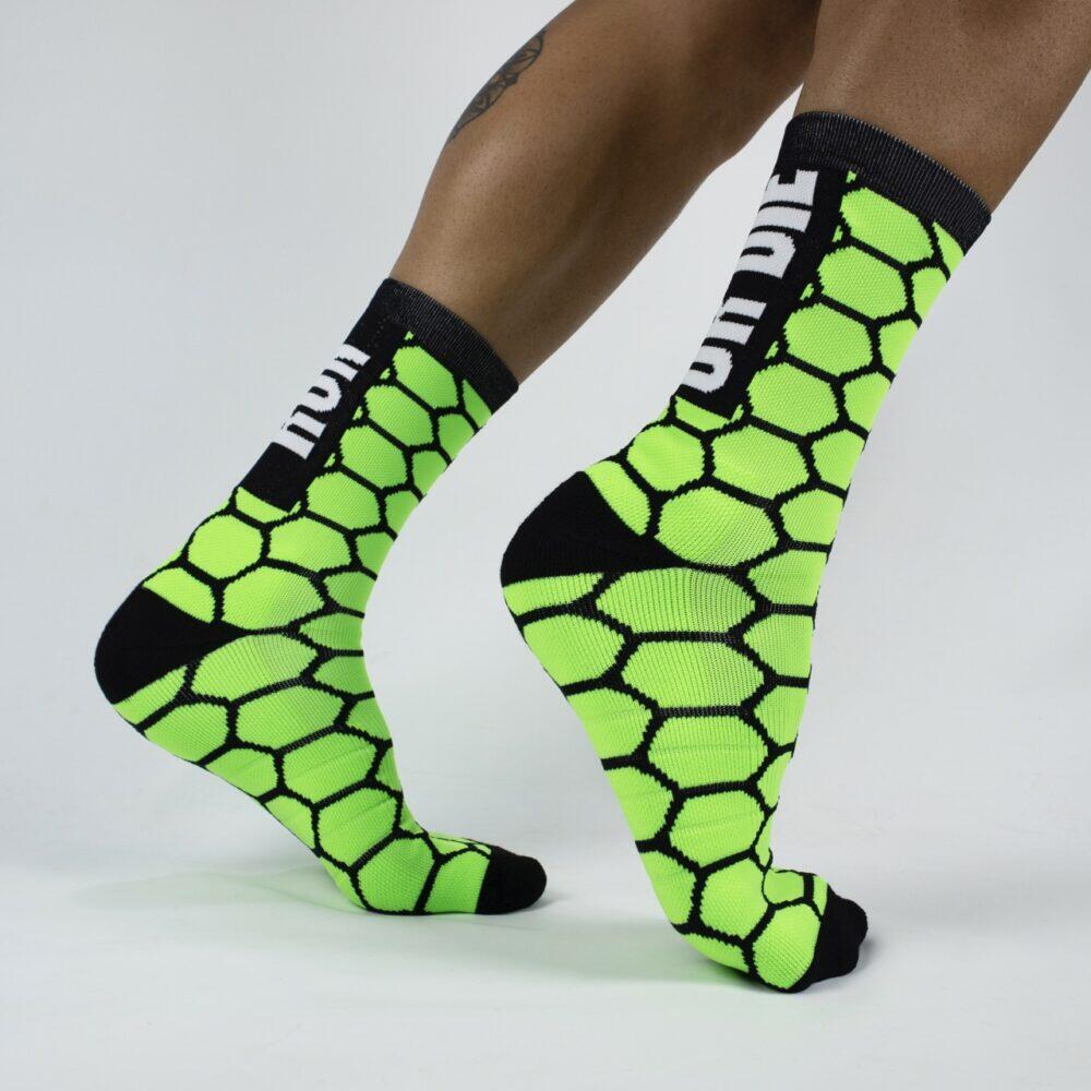 Calcetines Deportivos Running Perro Loco unisex Run Or Die Verde 2/3