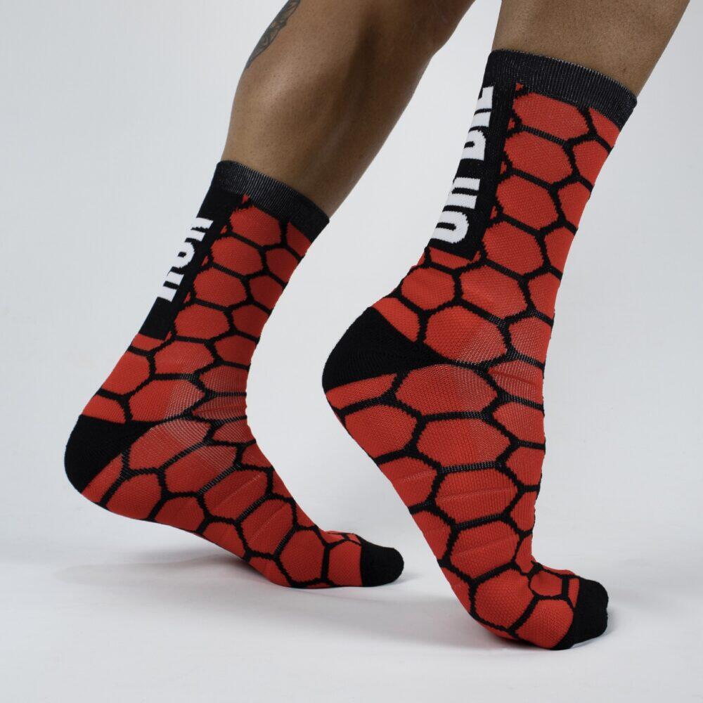 Calcetines Deportivos Running Perro Loco unisex Run Or Die Rojo 2/3
