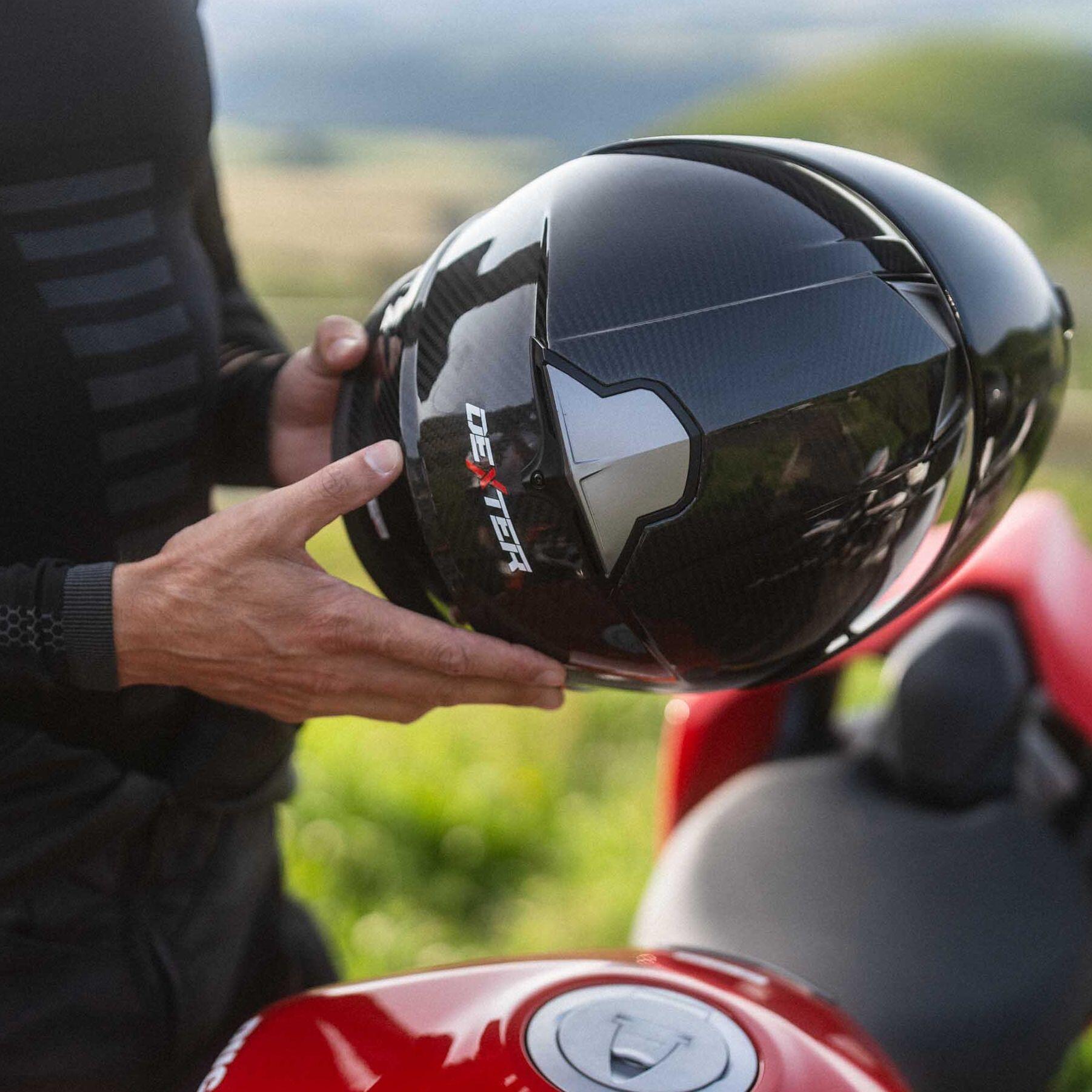 MOTOBLOUZ Casque Intégral CONTINENTAL CARBON Black Glossy | ECE 22.06 4/7