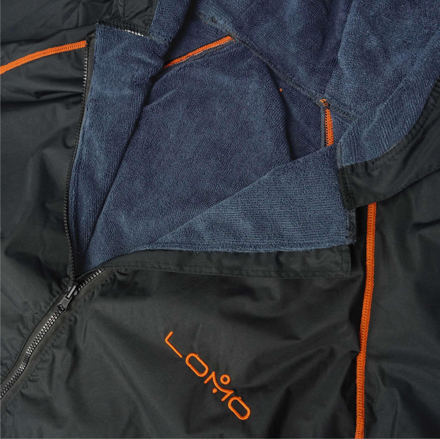 Lomo Zipped Changing Robe Full Sleeve 6/7