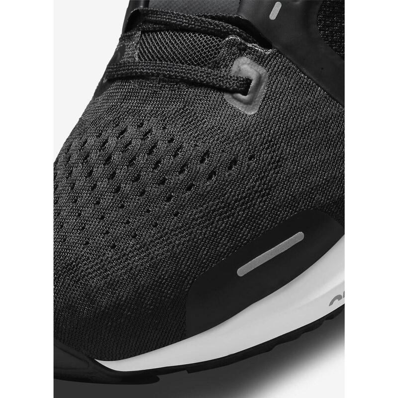 Încălțăminte de Running pentru Adulți Nike Air Zoom Vomero 16 Negru