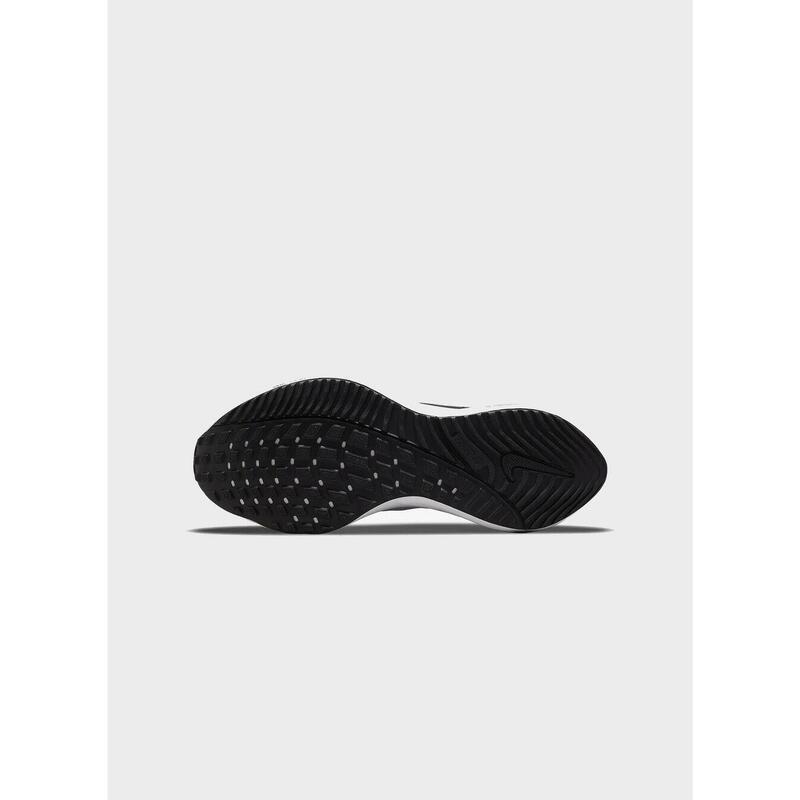 Încălțăminte de Running pentru Adulți Nike Air Zoom Vomero 16 Negru