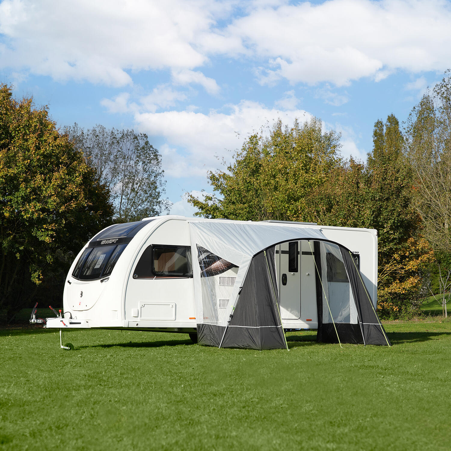 Leisurewize Helios 320 Sunshade Caravan Awning 1/3