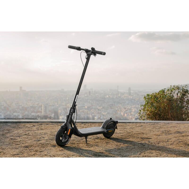 Patinete eléctrico scooter Segway-Ninebot KickScooter F2 E, multi-colour