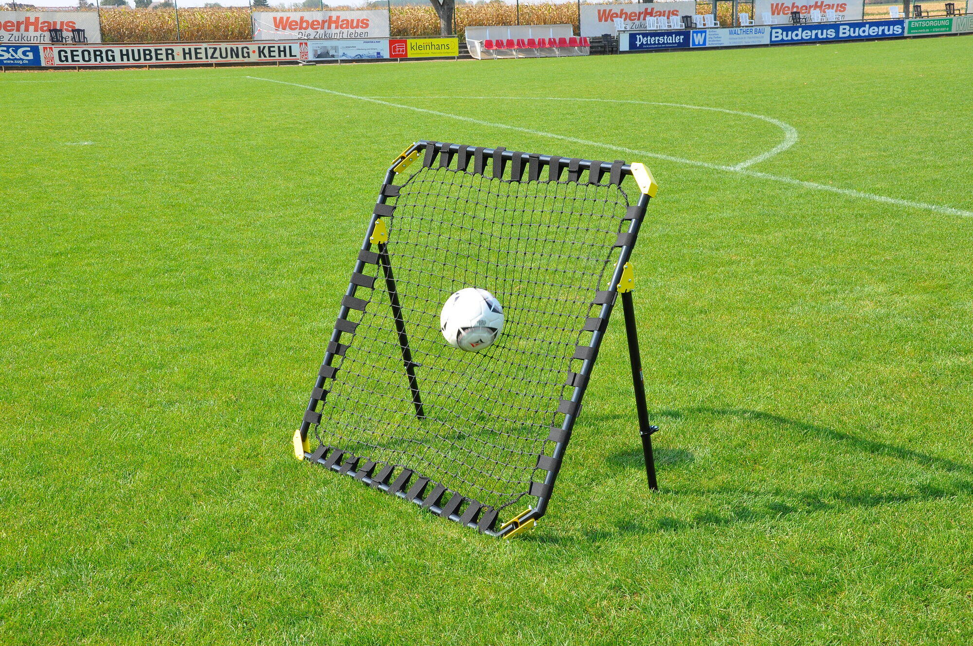 Skládací odrazová síť - 1 x 1 m + fotbalový míč 3/7