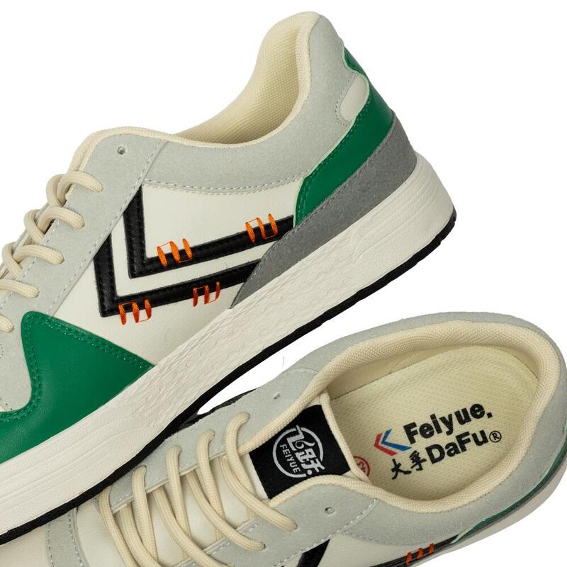 Stich Green Sneakers - Green