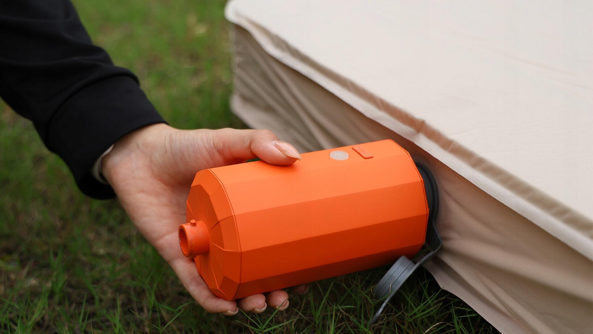 Pompka akumulatorowa elektryczna do materacy AEROGOGO GIGA PUMP 80 P80G-01 2/7