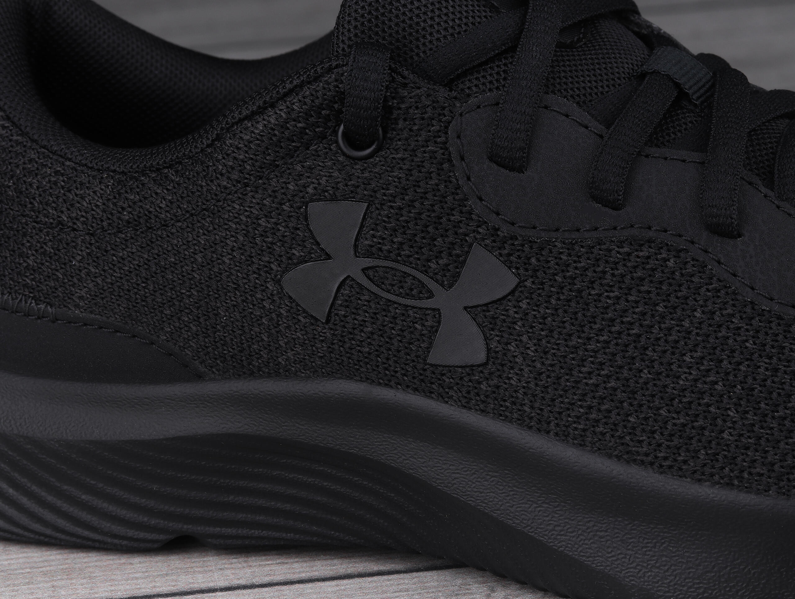 Buty męskie sportowe do biegania Under Armour MOJO 2 6/7