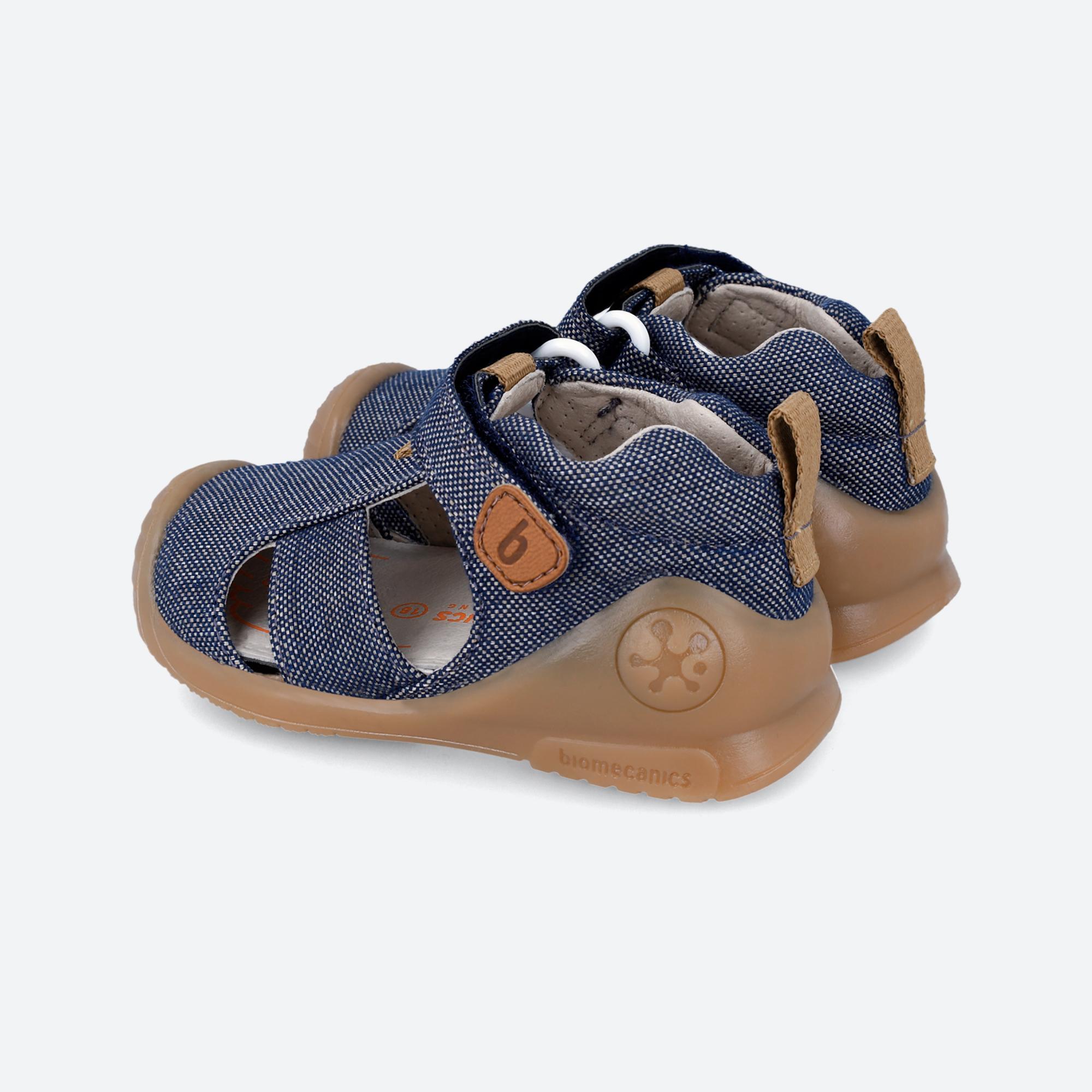 Sandálias Fechadas Infantis Biomecanics 242188A Fecho Adesivo Azul 3/6