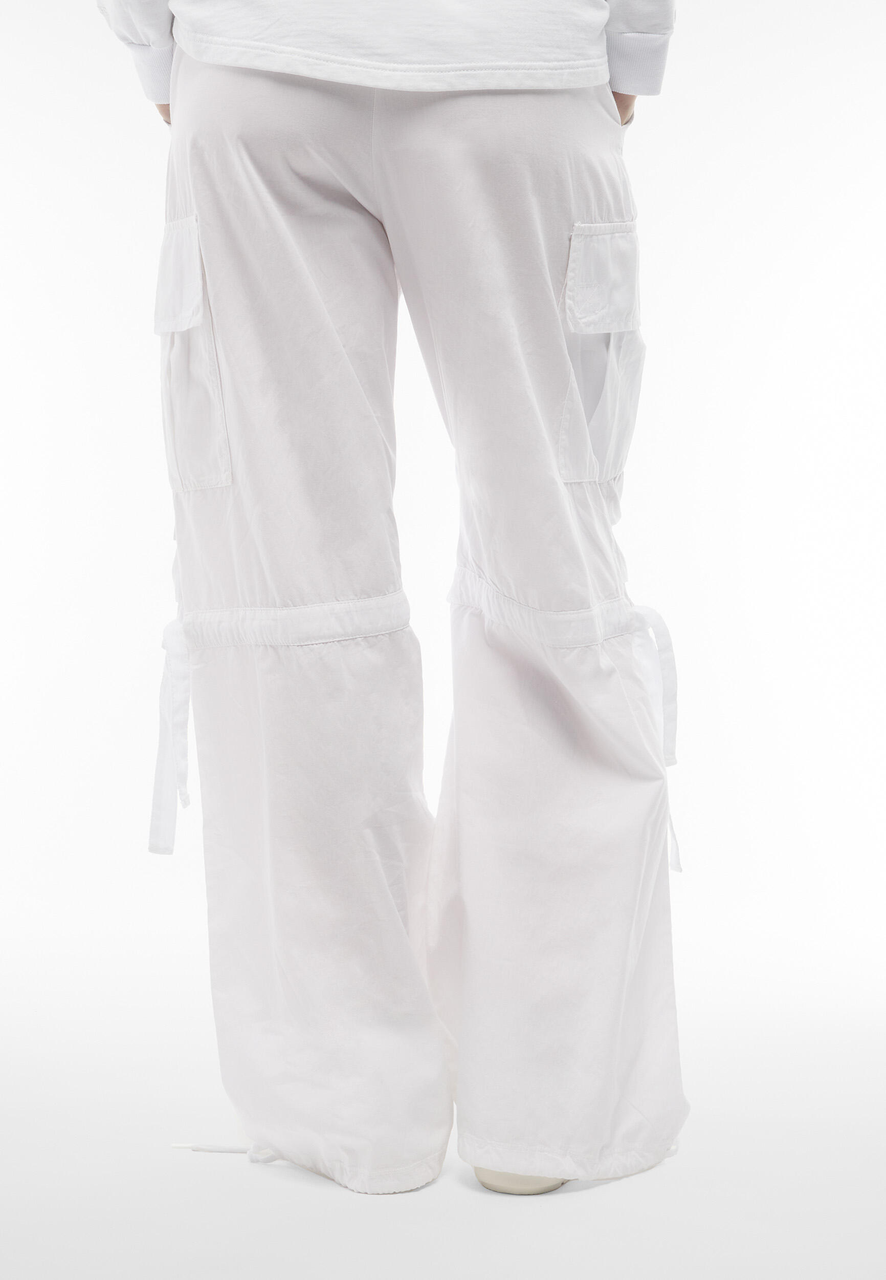 Pantaloni cargo da donna in tessuto popeline tinto capo 3/5