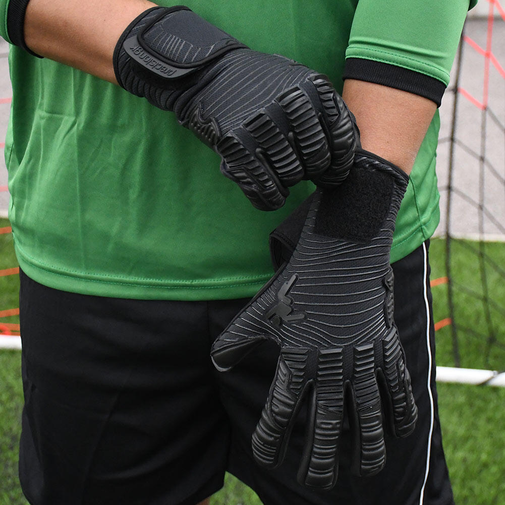 Precision GK Elite 2.0 Blackout  Goalkeeper Gloves 2/4