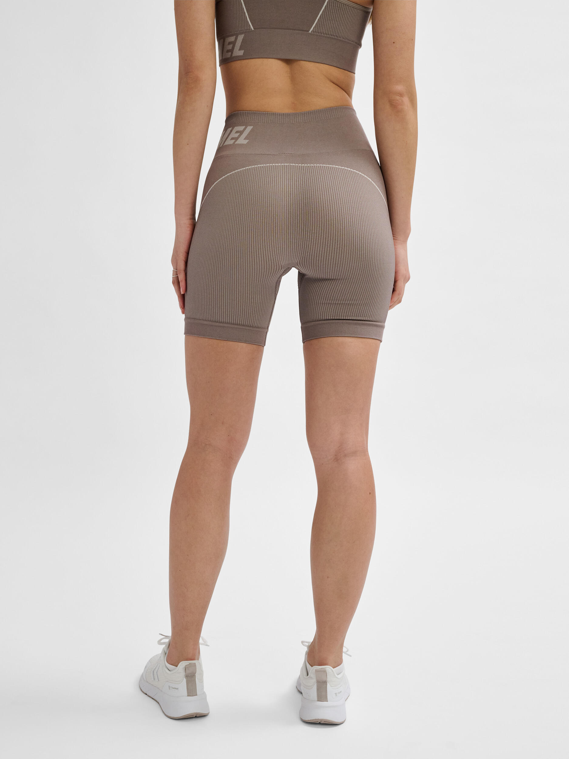 Enfiler Tight Short Hmlte Christel Femme 2/7