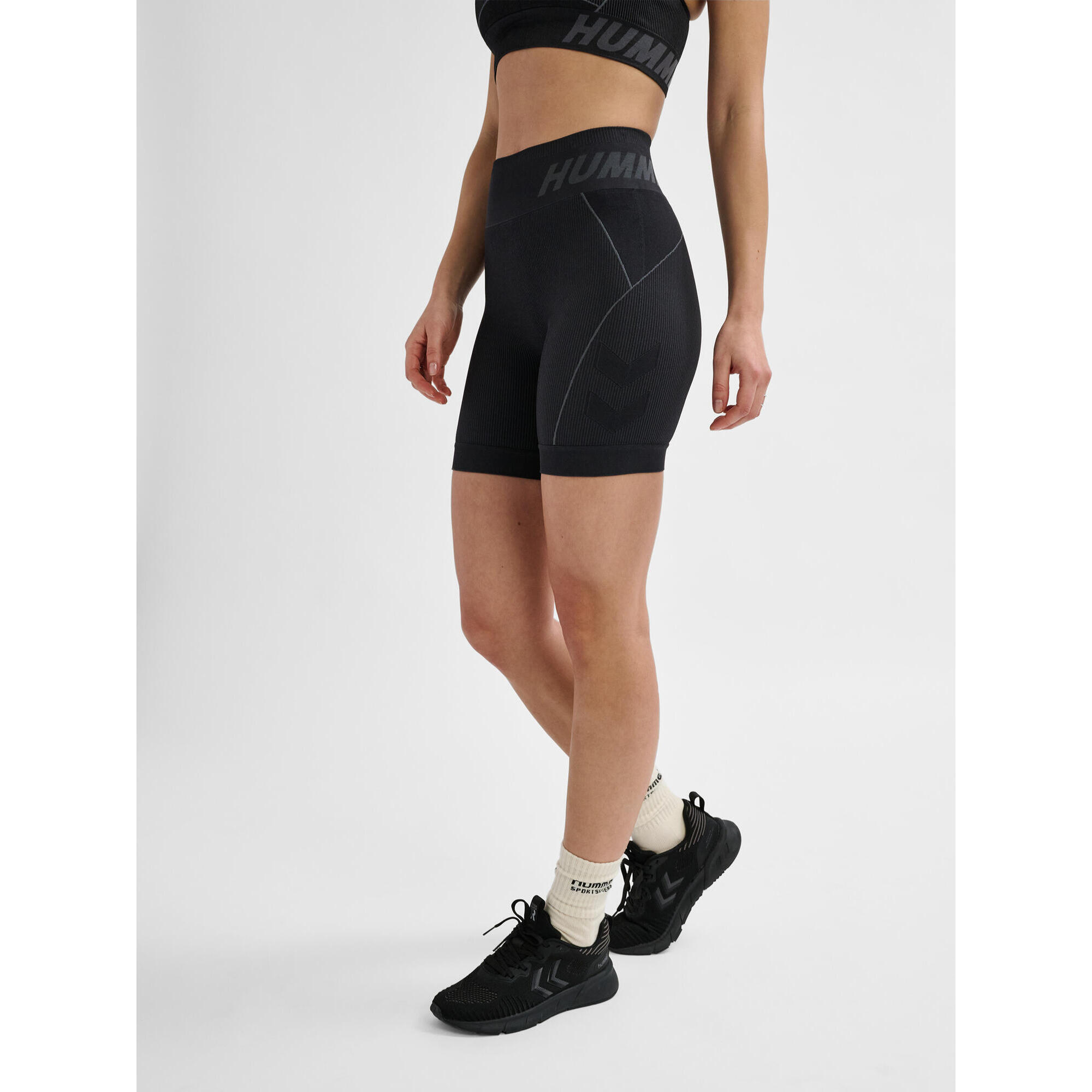 Hummel - Enfiler Tight Short Hmlte Christel Femme Hummel - Short - Gris|noir - 36 Xs - Decathlon