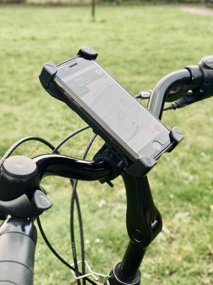 Soporte telefónico Edge EZ Grip negro para bicicletas 6/7
