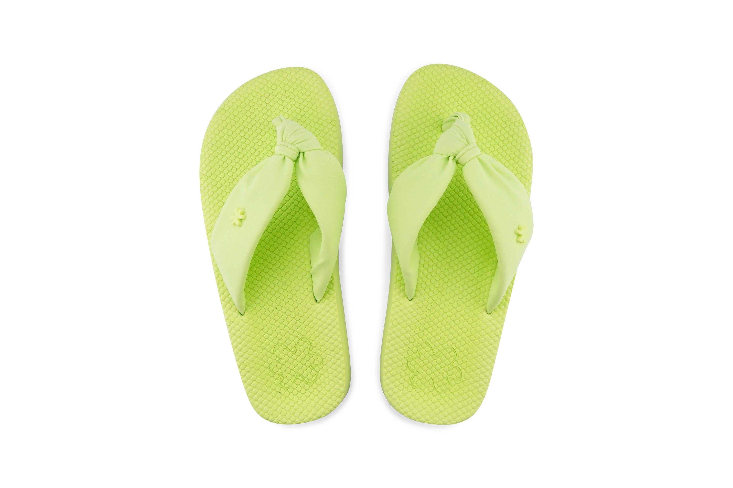 Dames comfy*flower teenslippers Lichtgroen 3/4