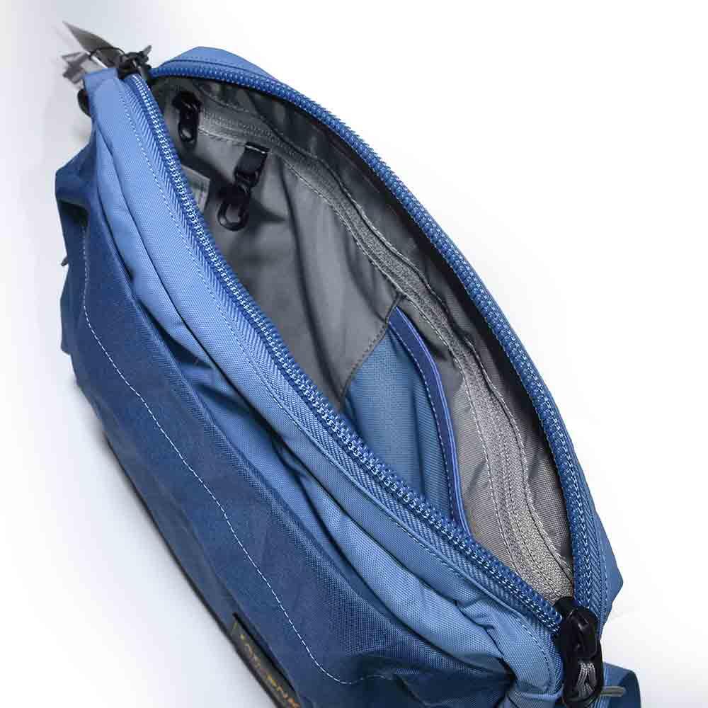 【EMIS】NYLON CROSSED BODY BAG-BLUE NYLON CROSSED BODY BAG-BLUE - EMIS