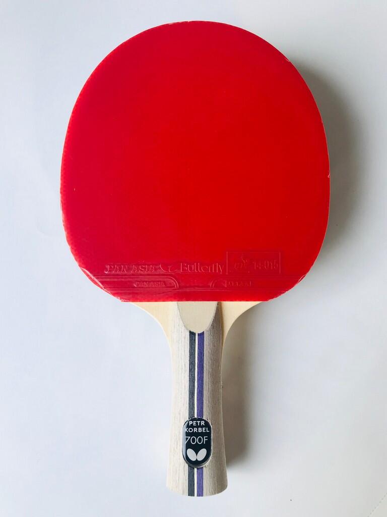 Pálka na stolní tenis Korbel 700 2/3